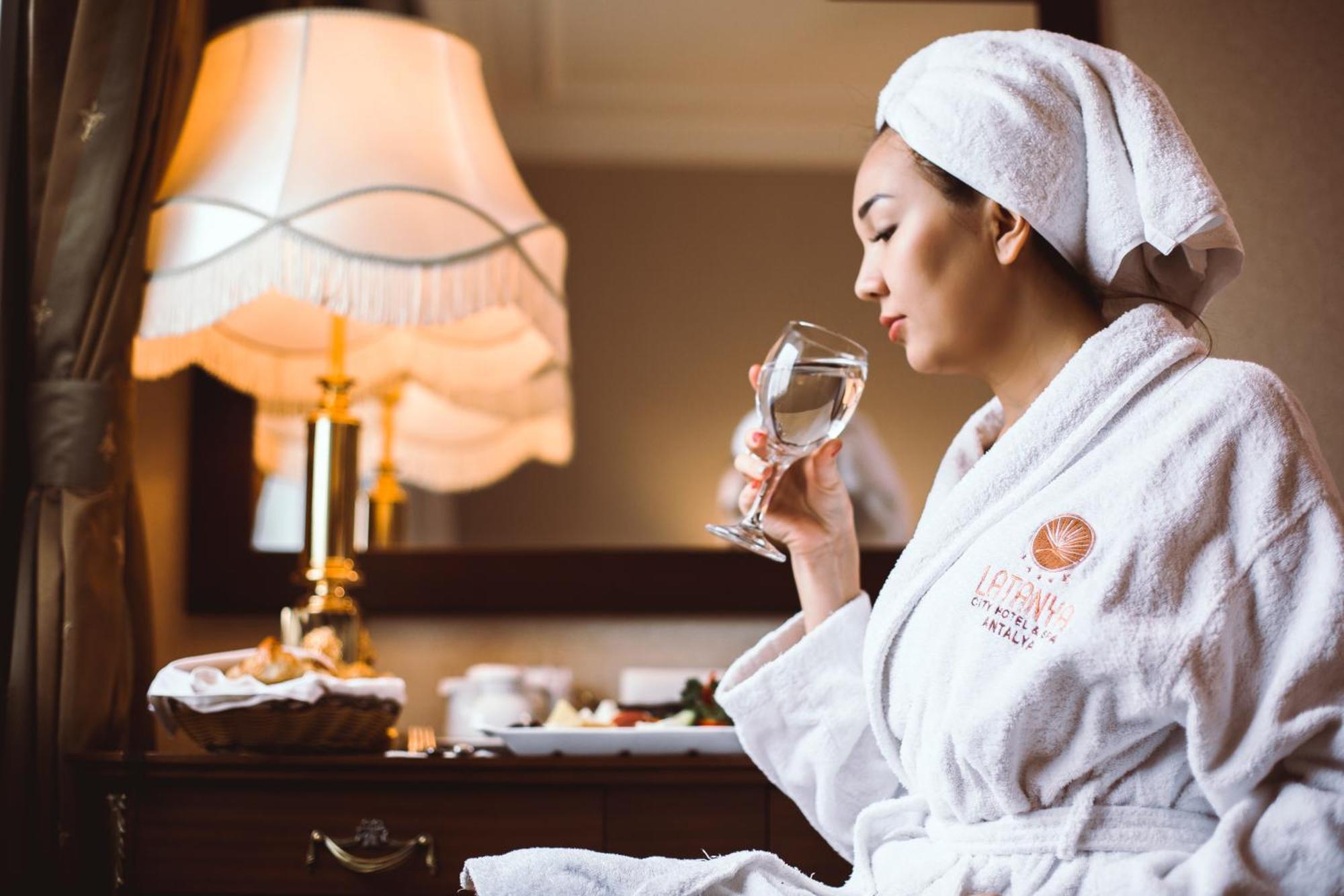 Latanya Palm & Spa Airport Antalya Zewnętrze zdjęcie
