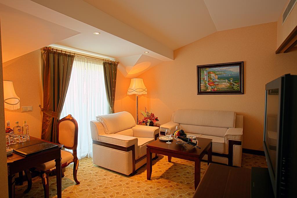 Latanya Palm & Spa Airport Antalya Zewnętrze zdjęcie